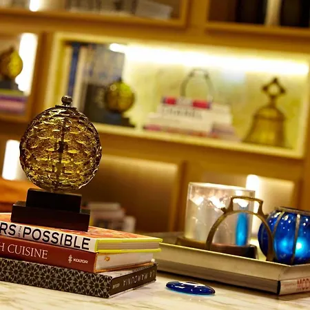 Renaissance Polat Bosphorus Otel 5*