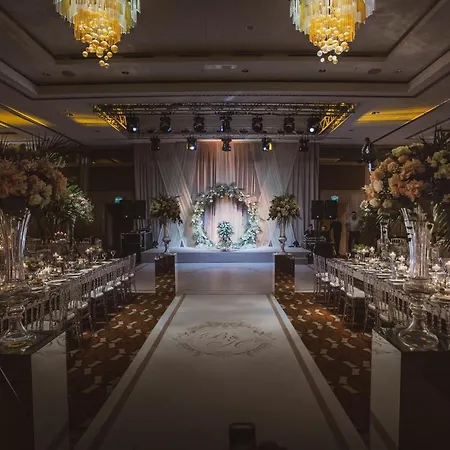 Renaissance Polat Bosphorus Otel 5*