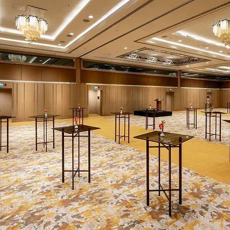 Renaissance Polat Bosphorus 5* Istambul