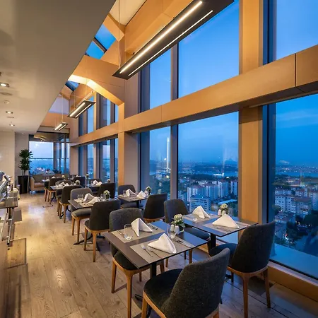 Renaissance Polat Bosphorus Hotel 5*