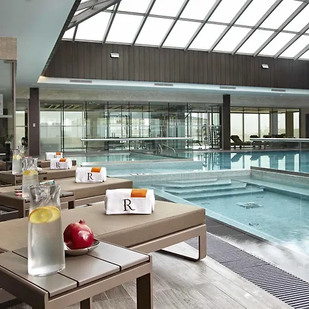 Renaissance Polat Bosphorus Szálloda 5*