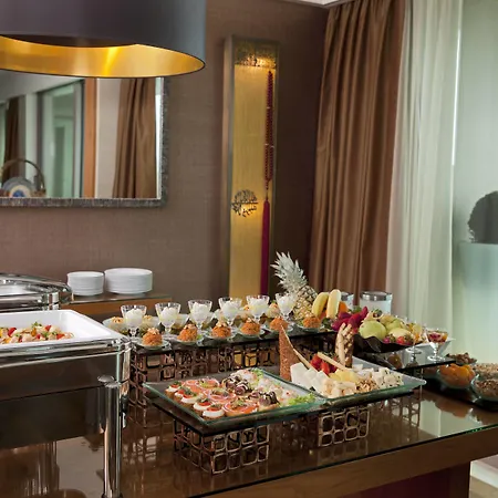 Renaissance Polat Bosphorus Hotel Istanboel